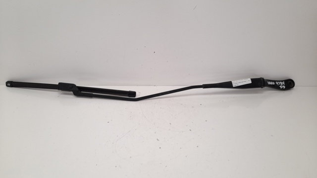Ramię wycieraczki szyby przedniej Fiat Doblo 2 263