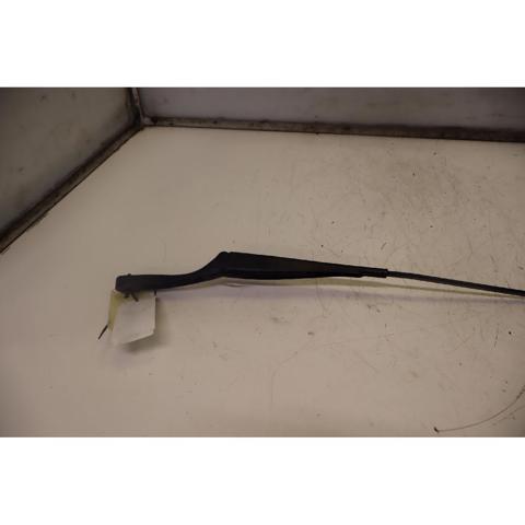 Ramię wycieraczki szyby przedniej Fiat Doblo 2 263