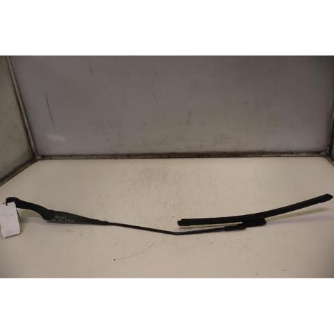 Ramię wycieraczki szyby przedniej Fiat Doblo 2 263