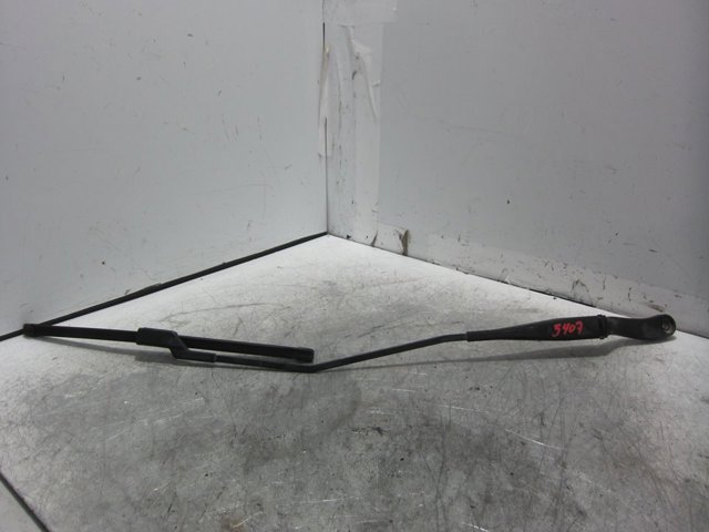 Ramię wycieraczki szyby przedniej Fiat Doblo 2 263