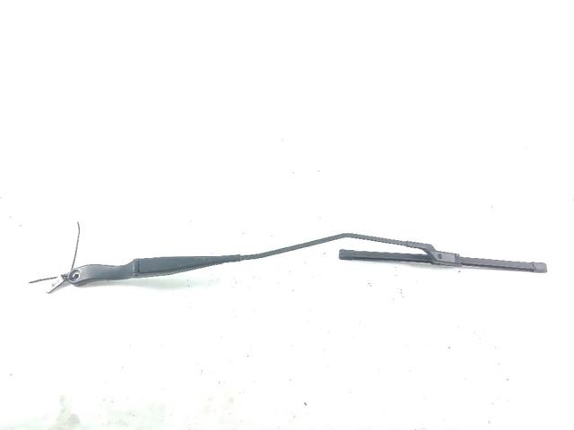 Ramię wycieraczki szyby przedniej Fiat Doblo 2 263
