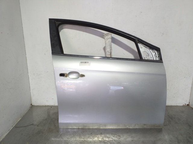 Drzwi przednie prawe 51873852 FIAT