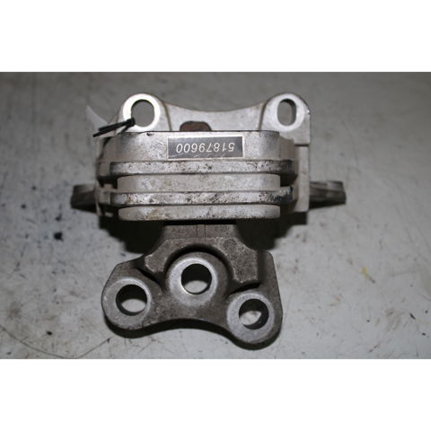 Poduszka (podpora) silnika lewa 51879600 FIAT