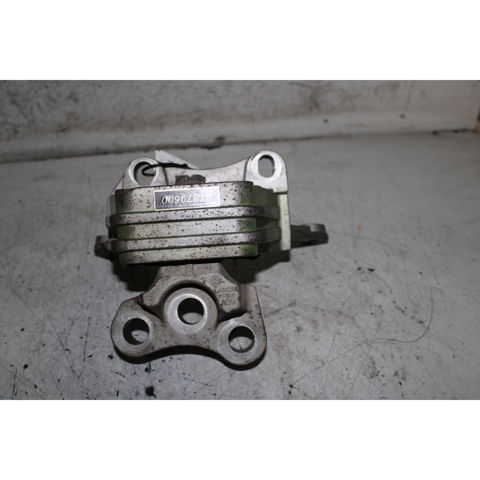 Poduszka (podpora) silnika lewa 51879600 FIAT