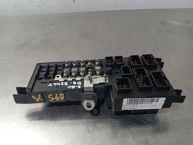 Skrzynka bezpieczników 518828017 VOLVO