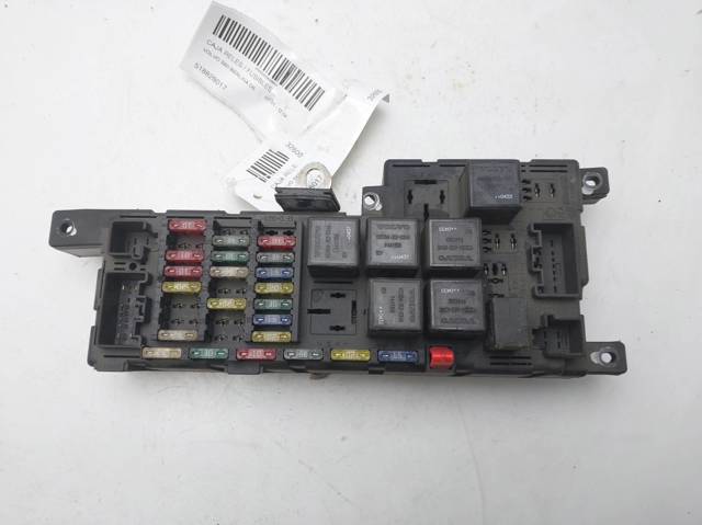 Skrzynka bezpieczników 518828017 VOLVO
