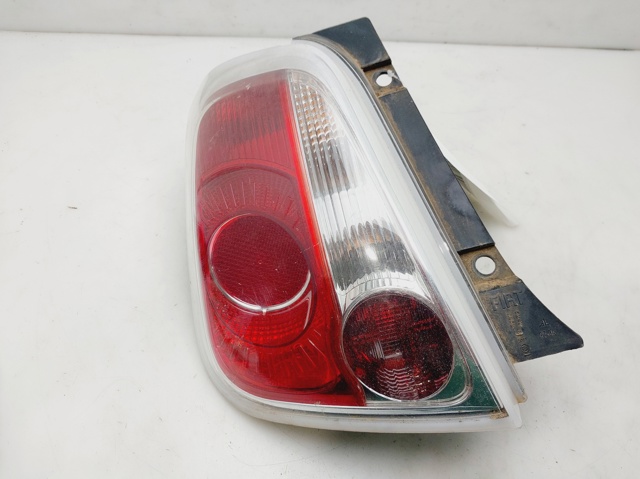 Lampa zespolona tylna lewa 51885548 FIAT