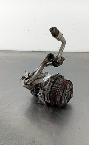 Sprężarka klimatyzacji 51893889 OPEL
