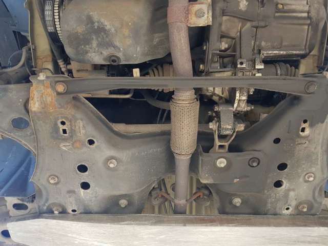 Belka przednia Opel Corsa