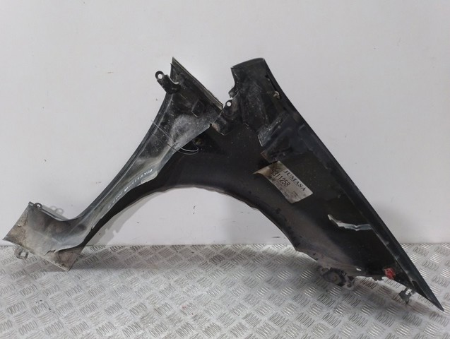 Błotnik przedni lewy Fiat Linea 323