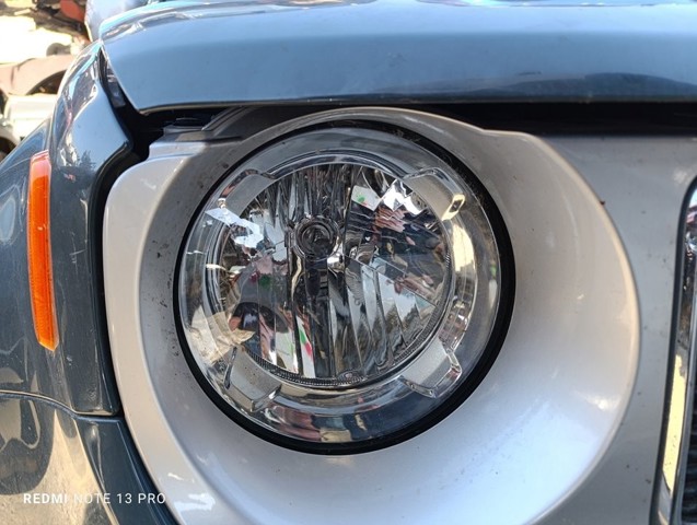 Reflektor prawy 51953106 CHRYSLER