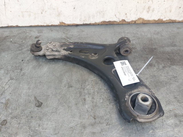 Wahacz zawieszenia przedniego dolny lewy 51961341 FIAT