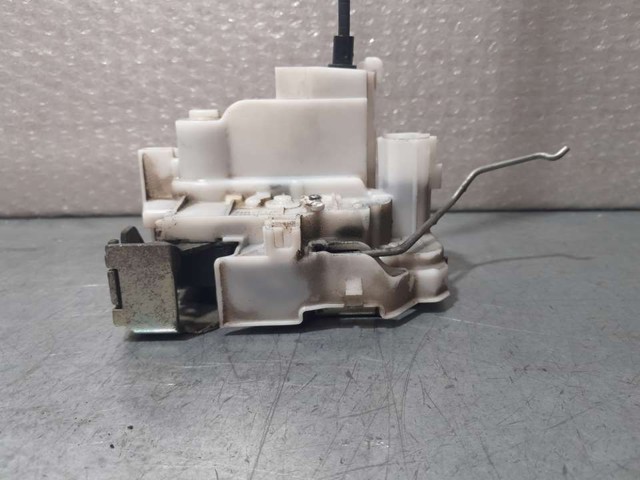 Zamek drzwi przednich lewych 51983603 FIAT