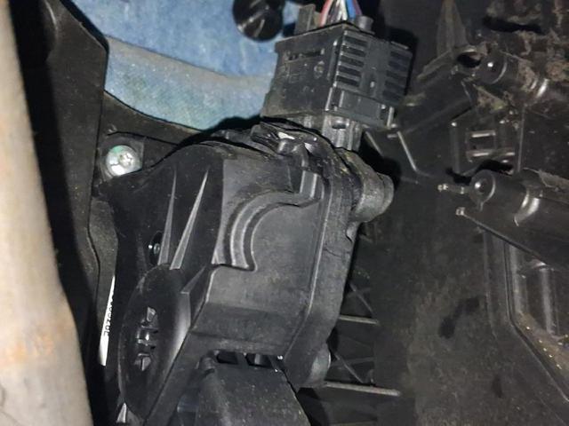 Pedał przyspieszenia (gazu) 51987018 FIAT