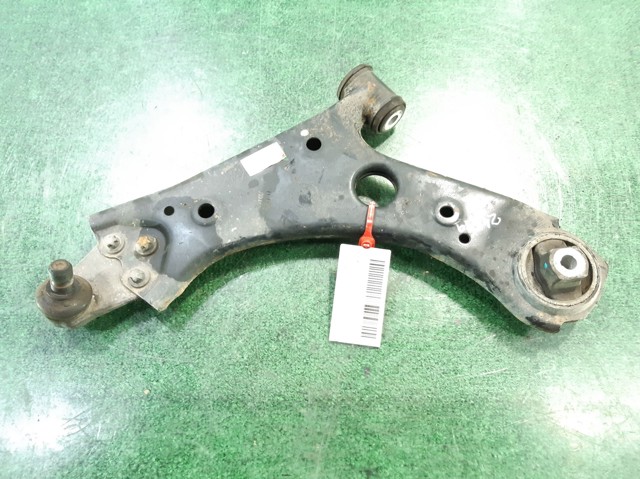 Wahacz zawieszenia przedniego dolny prawy 52011614 FIAT