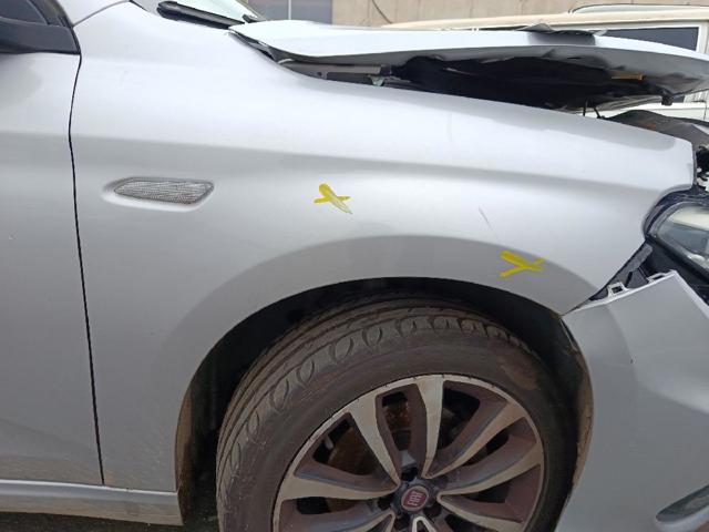 Błotnik przedni prawy 52012209 FIAT