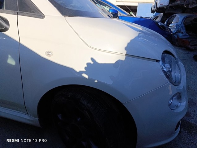 Błotnik przedni prawy 52015755 FIAT
