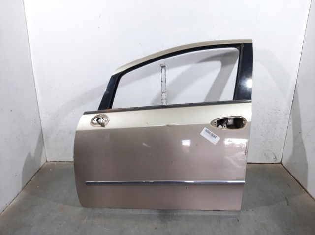  Fiat Linea  (323)