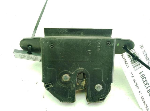 Zamek klapy bagażnika (3/5 drzwi tylnych) 52096565 CHRYSLER