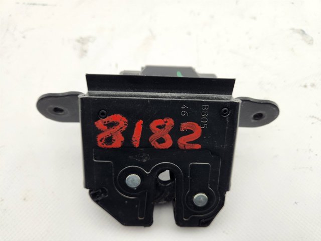 Zamek klapy bagażnika (3/5 drzwi tylnych) 52096565 CHRYSLER