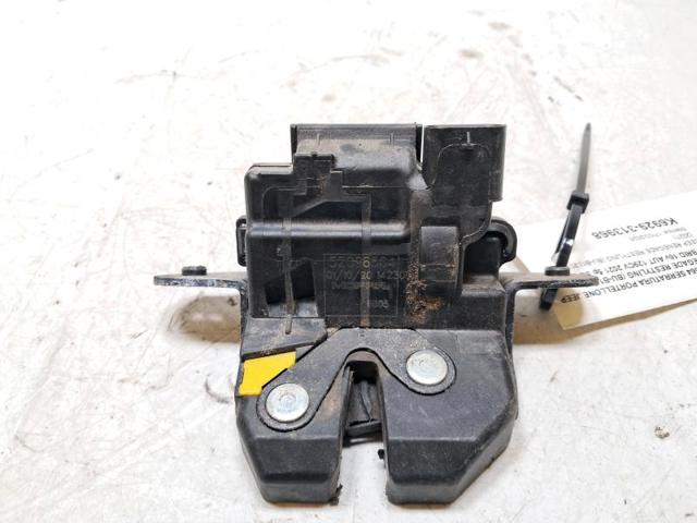 Zamek klapy bagażnika (3/5 drzwi tylnych) 52096565 CHRYSLER