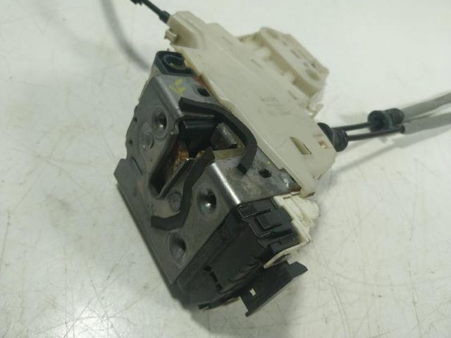 Zamek drzwi przednich prawych 52104484 CHRYSLER