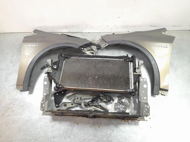 Zderzak przedni Toyota Corolla E21