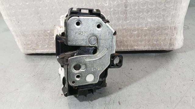 Zamek drzwi przednich prawych 52191860 FIAT