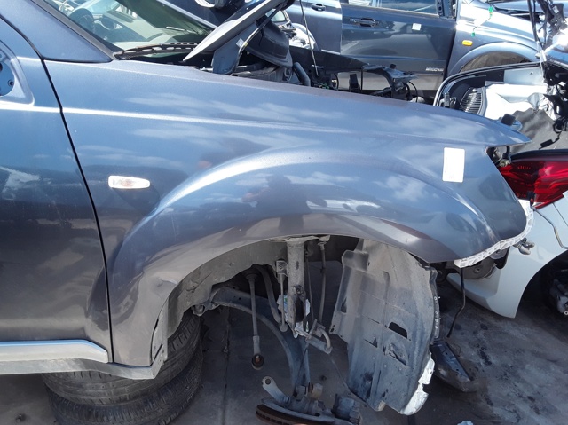 Błotnik przedni prawy Mitsubishi Outlander CWW