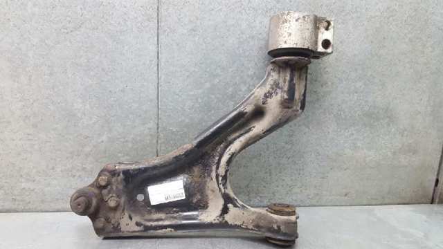Wahacz zawieszenia przedniego dolny prawy 5236682 GM
