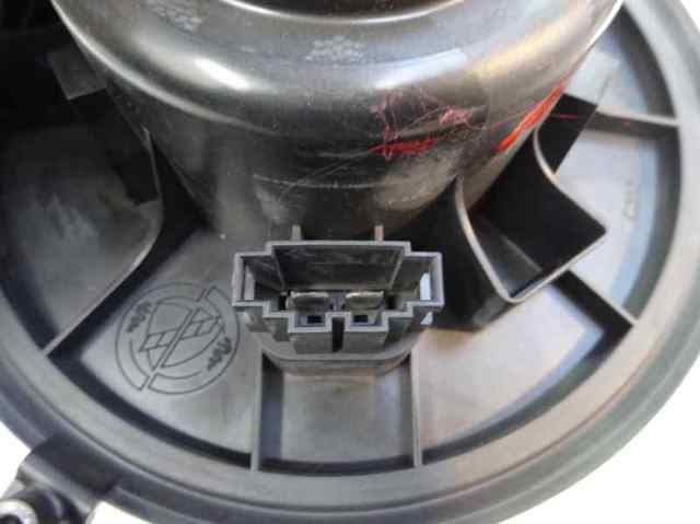 Silniczek wentylatora nagrzewnicy (ogrzewacza wnętrza) 52407597 FIAT