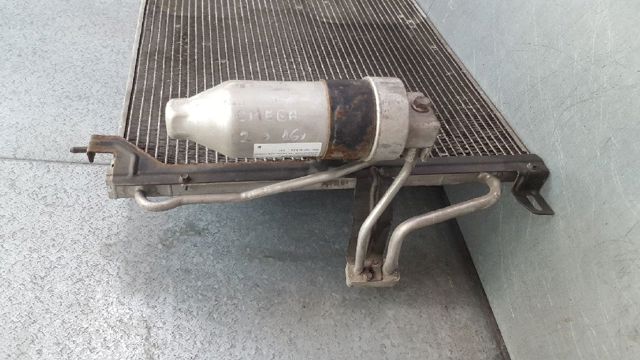 Chłodnica klimatyzacji 52460418 OPEL