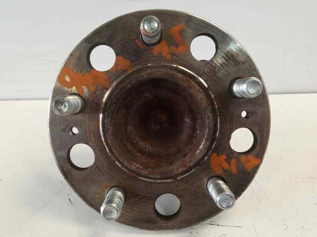 Piasta tylna 527102E100 HYUNDAI