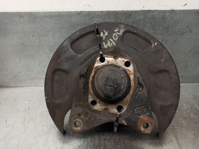 Piasta tylna 527501G101 HYUNDAI