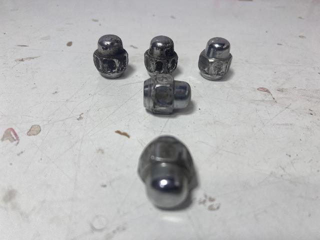 Nakrętka koła 5295014140 HYUNDAI