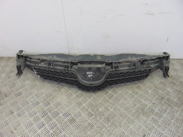 Atrapa chłodnicy Toyota Auris E15