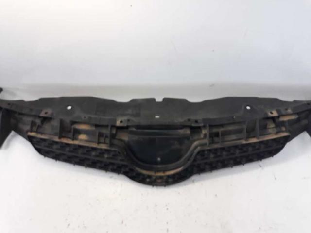 Atrapa chłodnicy Toyota Auris E15