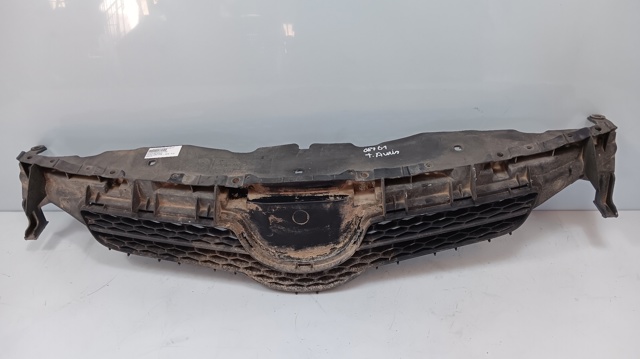 Atrapa chłodnicy Toyota Auris E15