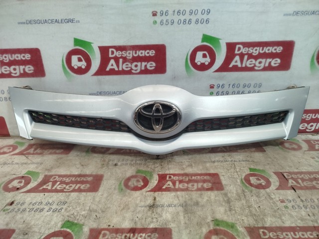 Atrapa chłodnicy 531110F020 TOYOTA