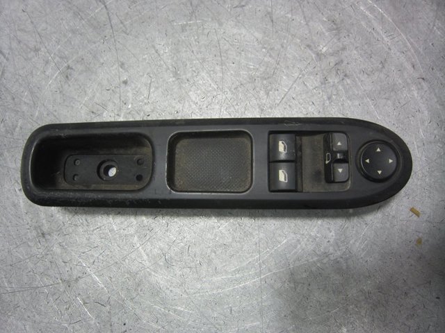 53269706 Peugeot/Citroen