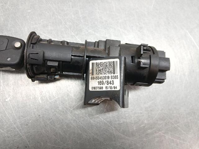 Maska silnika Toyota Prius NHW20