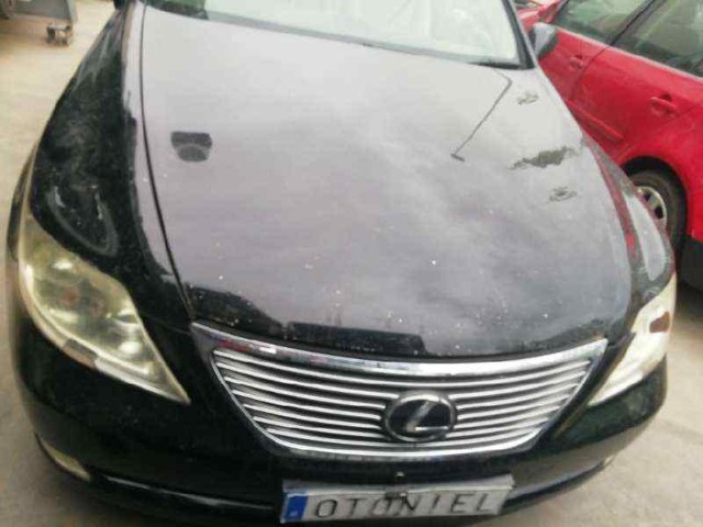 Maska silnika Lexus LS USF4