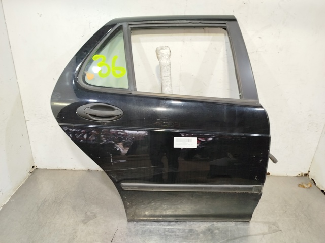  Saab 9-5  (YS3E)