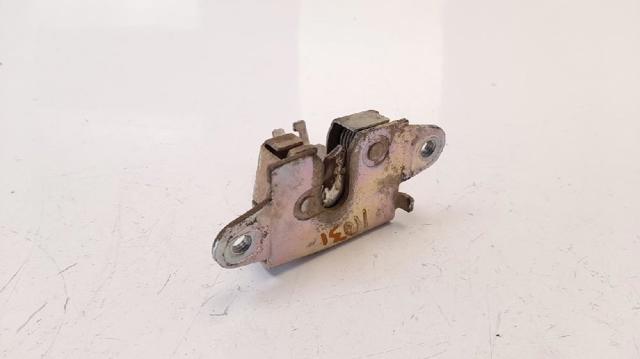 Zamek maski Toyota Hilux KUN25