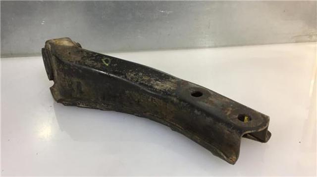 Wahacz zawieszenia przedniego dolny prawy 5352012 OPEL