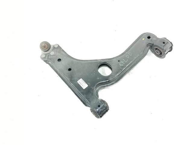 Wahacz zawieszenia przedniego dolny prawy 5352030 OPEL