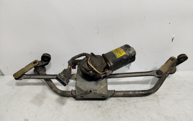 Silniczek wycieraczki szyby przedniej 53547302 FIAT