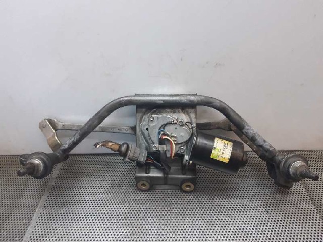 Silniczek wycieraczki szyby przedniej 53549002 RENAULT