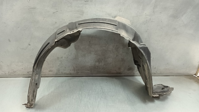 Nadkole błotnika przedniego prawe Toyota Yaris NCP2