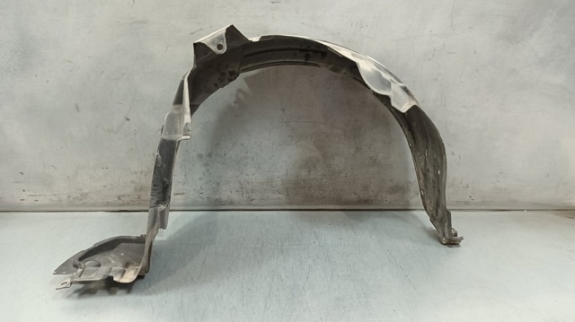 Nadkole błotnika przedniego prawe Toyota Yaris NCP2